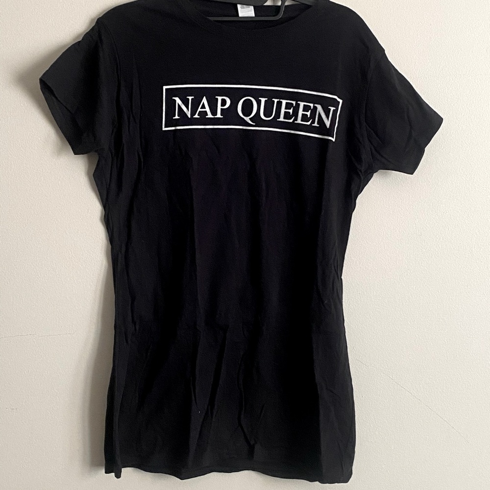 💥FINAL PRICE💥XL Nap Queen tshirt